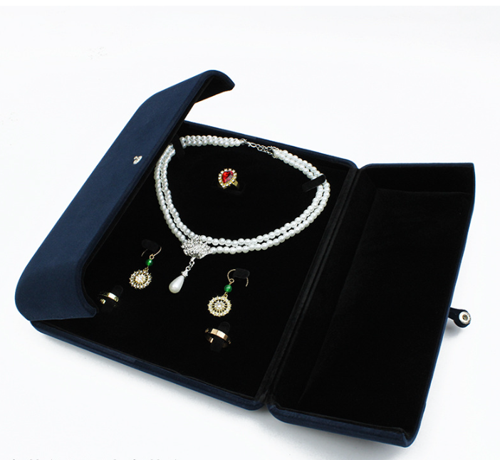 (Full Set) Aura Luxe Case - Gift box