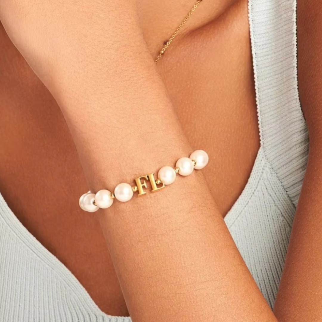 Personalized Pearl Jewelry Set – Custom Name Necklace & Bracelet, Elegant Gift for Women