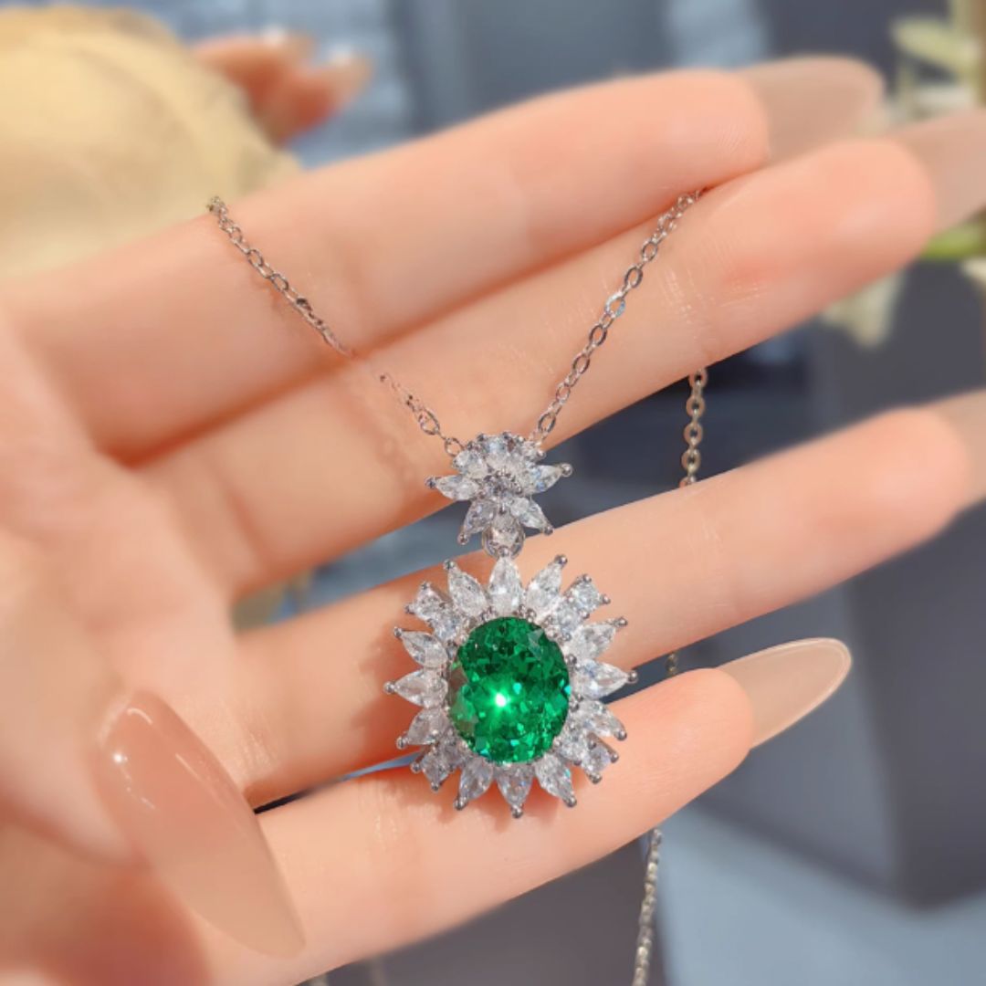 Green Goddess Glam – Luxury Jewelry Set with Pendant, Earrings & Ring