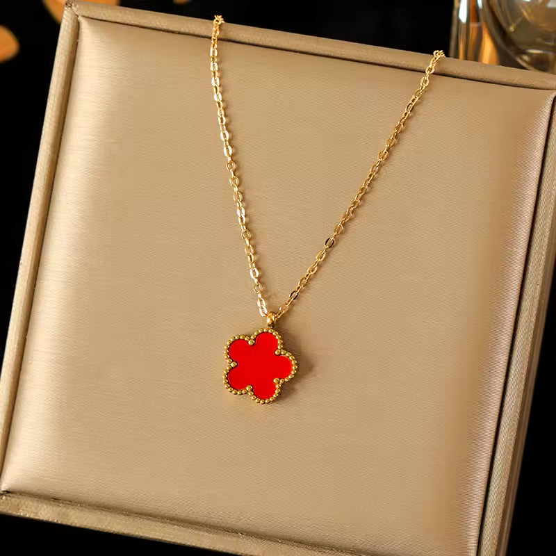 Van Clover - Five Leaf Clover Pendant Necklace For Women