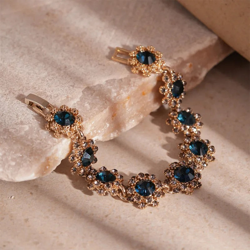 Hathor’s Embrace - Luxury Pendant-Earring-Bracelet-Ring Set 4pcs For Women