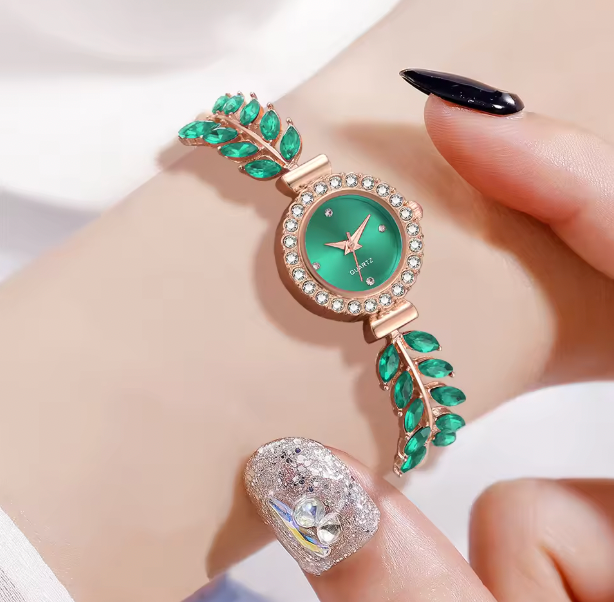 Peridot Charm Luxury Jewelry Set - 6PCS/Set Of Green Women Watches Fashionable Light Luxury Minimalist Dial Wristwatch Alloy Strap Watch Jewelry Set Gift For Mom