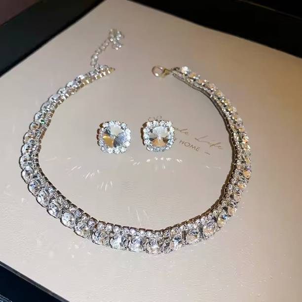 Regalia Charm Luxury Jewelry Set - Luxury Green Rhinestone Necklace Stud Earrings For Women Crystal Choker Necklaces Ladies Fashion Weddings Banquet Jewelry Set