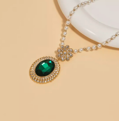 Emerald of Bastet - Luxury Jewelry Set - Include Necklace, Bracelet, Ring and Earrings