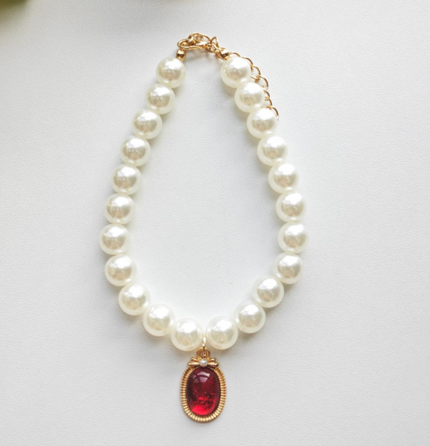 Pearl of the Nile - July Birthstone - Luxury Pearl Jewelry Set - Including Necklace, Earrings, Bracelet and Ring