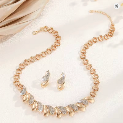 Golden Embrace - TrulyCharm Luxury Jewelry - November birthstone