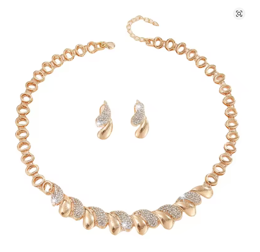 Golden Embrace - TrulyCharm Luxury Jewelry - November birthstone