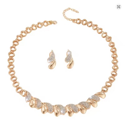 Golden Embrace - TrulyCharm Luxury Jewelry - November birthstone