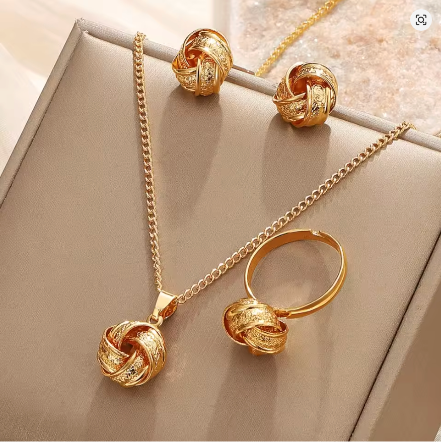 Golden Bond - Luxury Gold-Plated Jewelry Set