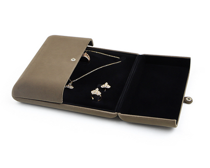 Aura Luxe Case - Full set gift box