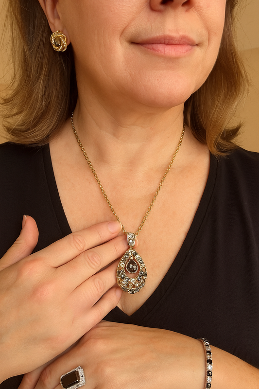 Noir Éclat - Luxury Pearl Jewelry Set - Including Necklace, Earrings, Bracelet and Ring